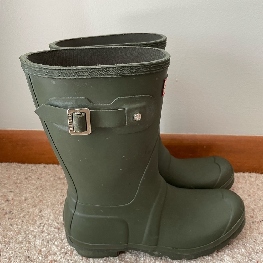 Hunter Dark Green Waterproof Boots - Picture 3 of 8